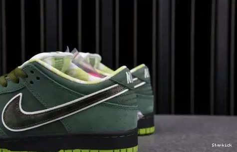 Concepts (Regular Lobster Box) Low Green SB BV1310-337 Dunk Nike 0516